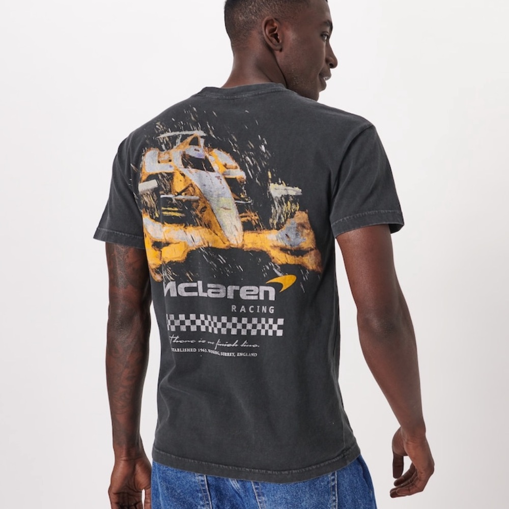 NWT Abercrombie and Fitch Mens McLaren Graphic Tee